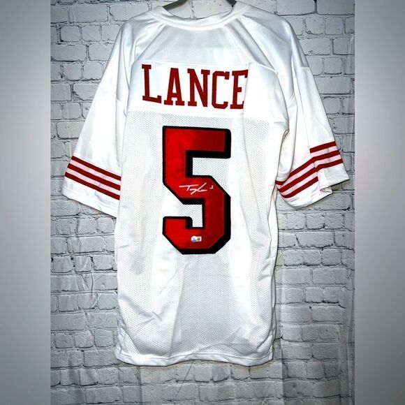 Trey Lance Autograph Jersey Beckett Authenticity MENS Size XL - NEW‎ - Picture 1 of 6